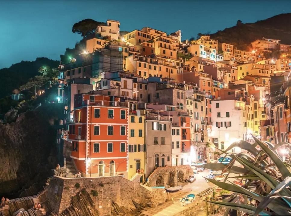 View & Hiking In Italian Riviera Apartment